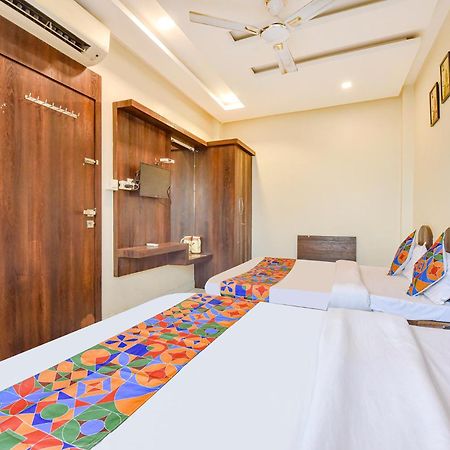 Fabexpress Ta Paradise Ujjain Exteriör bild