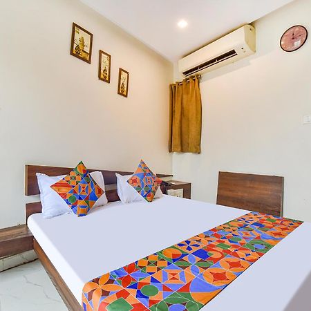 Fabexpress Ta Paradise Ujjain Exteriör bild